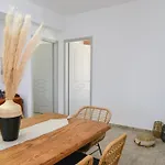 Eleftheria House * Mytakas