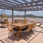 Eleftheria House Mytakas