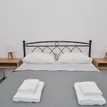 Eleftheria House Mytakas