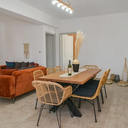 Holiday home Eleftheria House