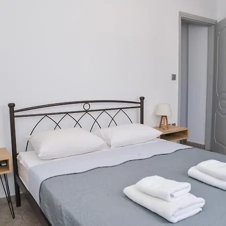 Eleftheria House Holiday home *