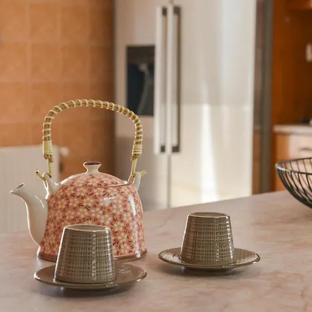 Eleftheria House * Mytakas