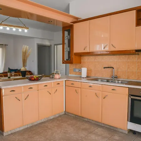 Holiday home Eleftheria House Mytakas