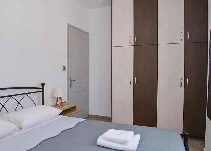 Feriehus Eleftheria House Mytakas