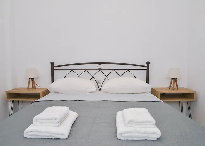 Eleftheria House Feriehus *