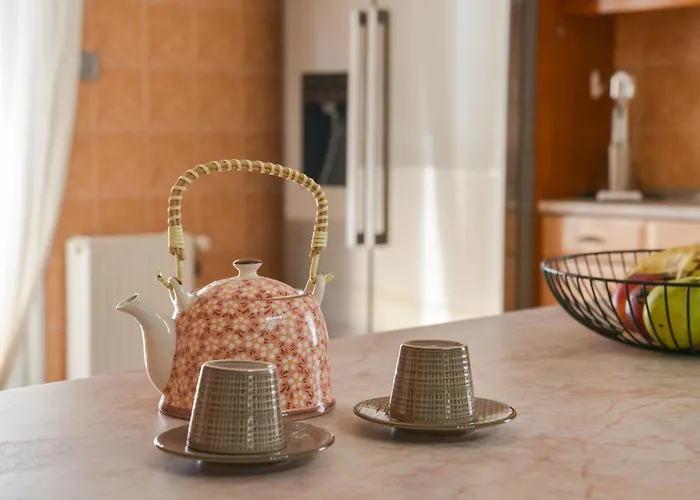 Eleftheria House * Mytakas