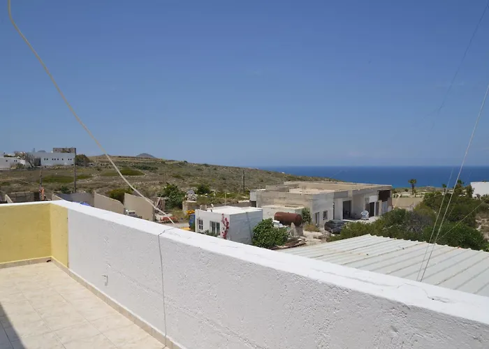 Eleftheria House * Mytakas